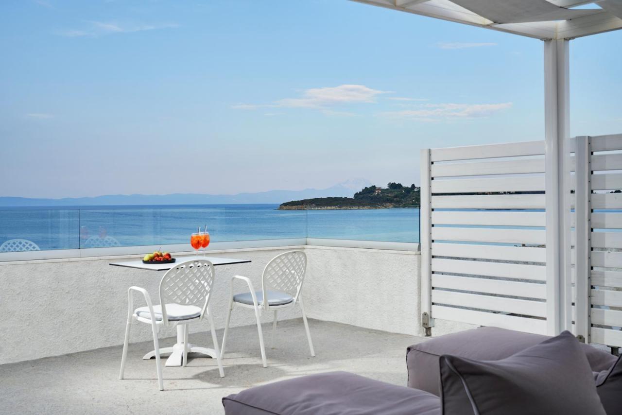 Antigoni Seaside Resort Chalkidiki Bagian luar foto